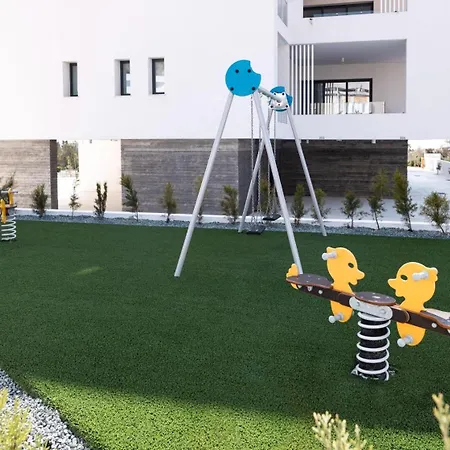 Premier 207 1 Bed Apartment *