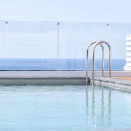 Premier 207 1 Bed Appartement *