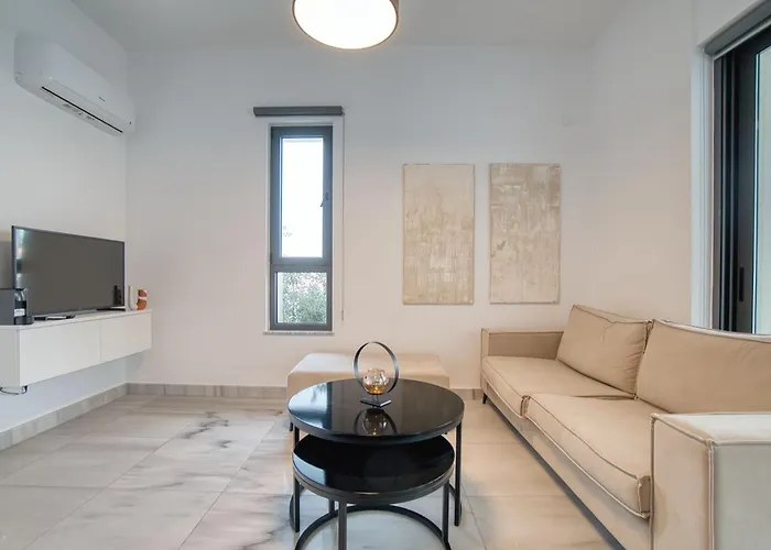 Premier 207 1 Bed Lejlighed *